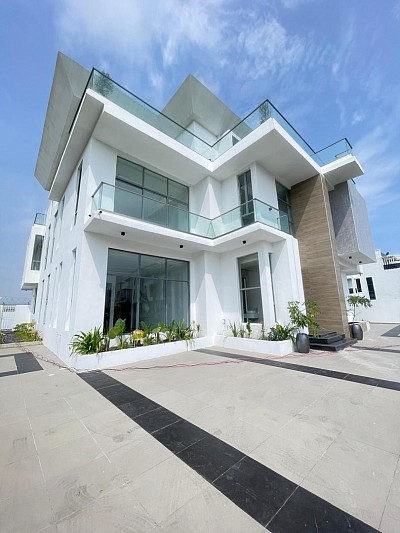 Smart house 🏘️ Snow Queen.